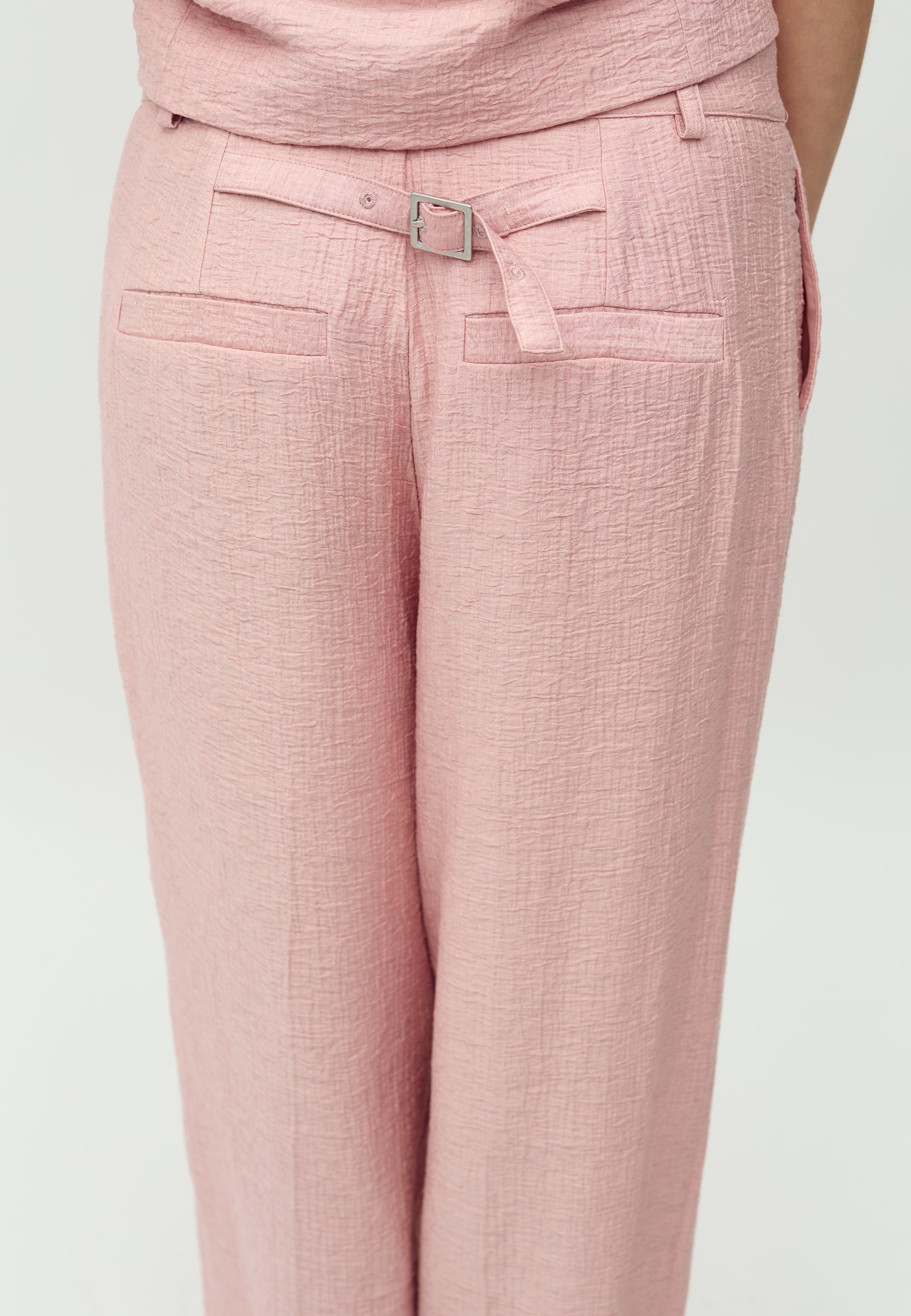 Dagma-M_Pink Melange_Model_3