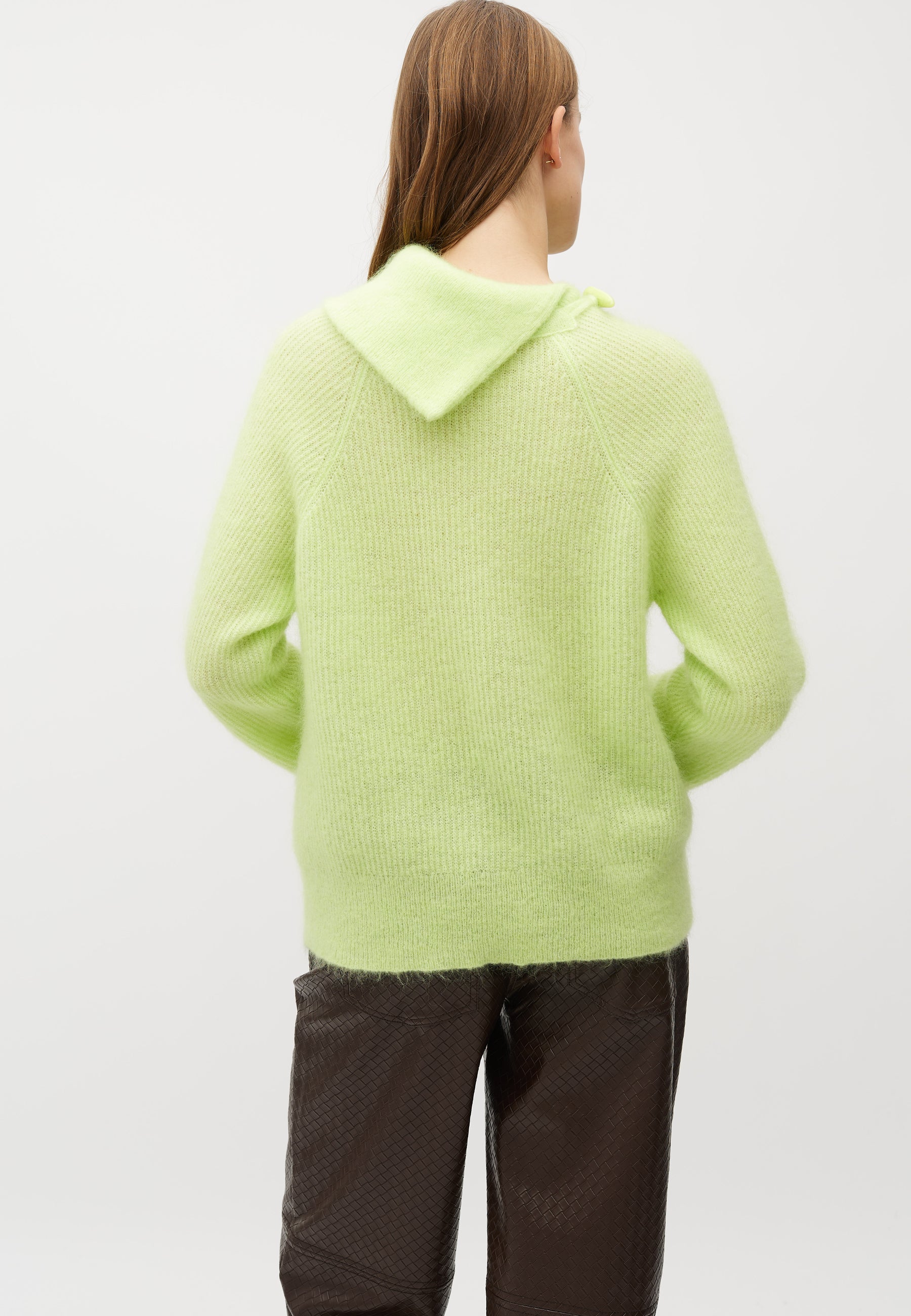 Mali-M_Sunny Lime_Model_2