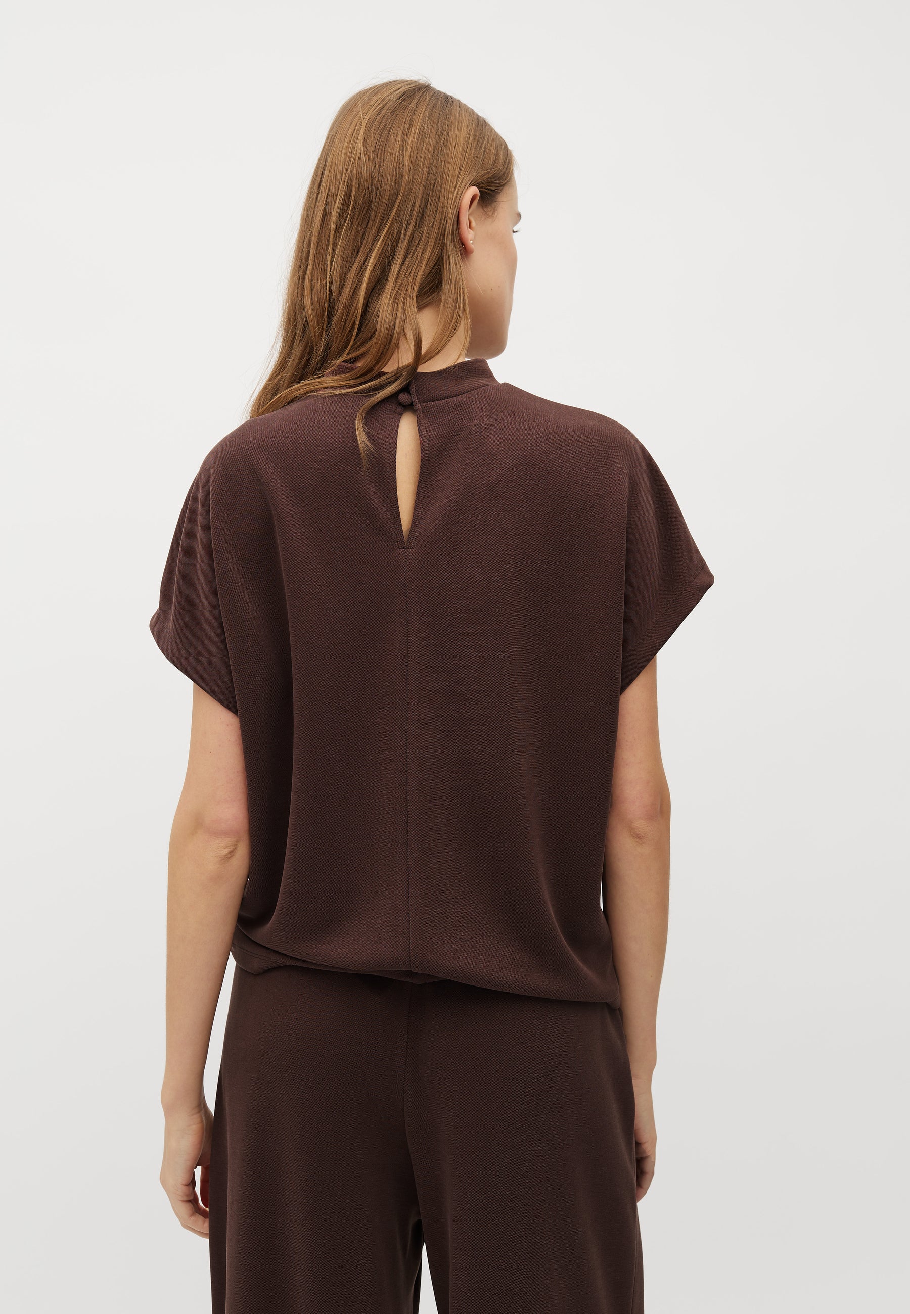 Linea Short-M_Java_Model_1