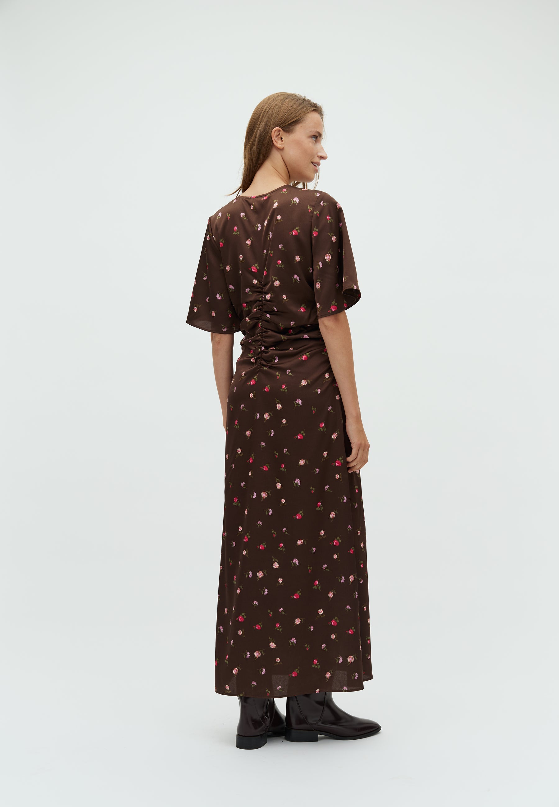 Ineya-M_Dark Evaline Print_Model_3