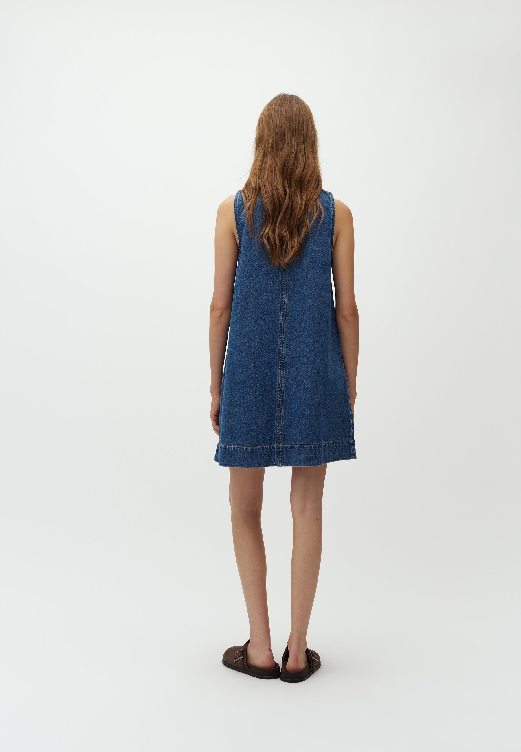 Rhiann-M_Vintage Blue Wash_Model_1