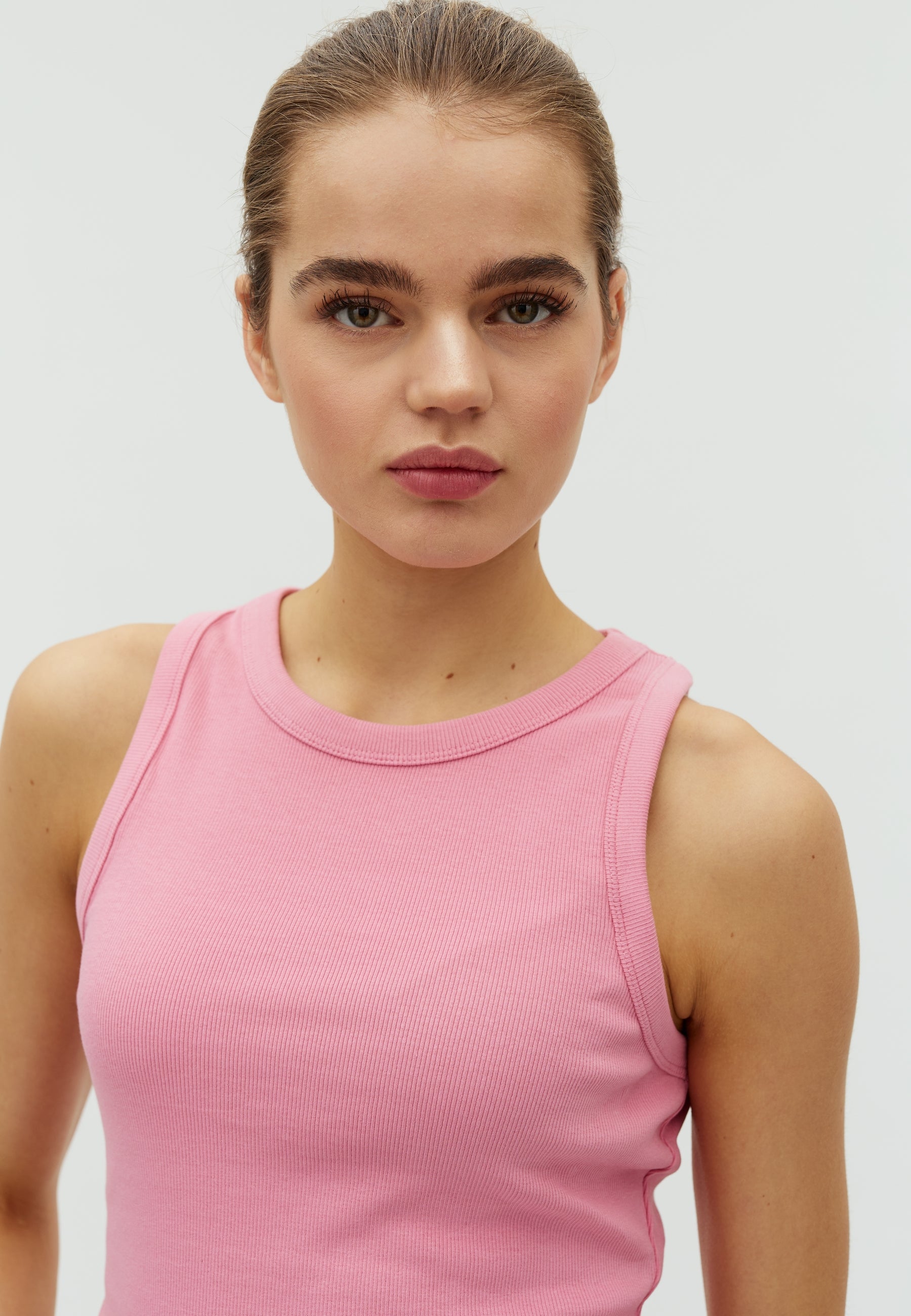 Jaxson-M_Wild Rose_Model_1