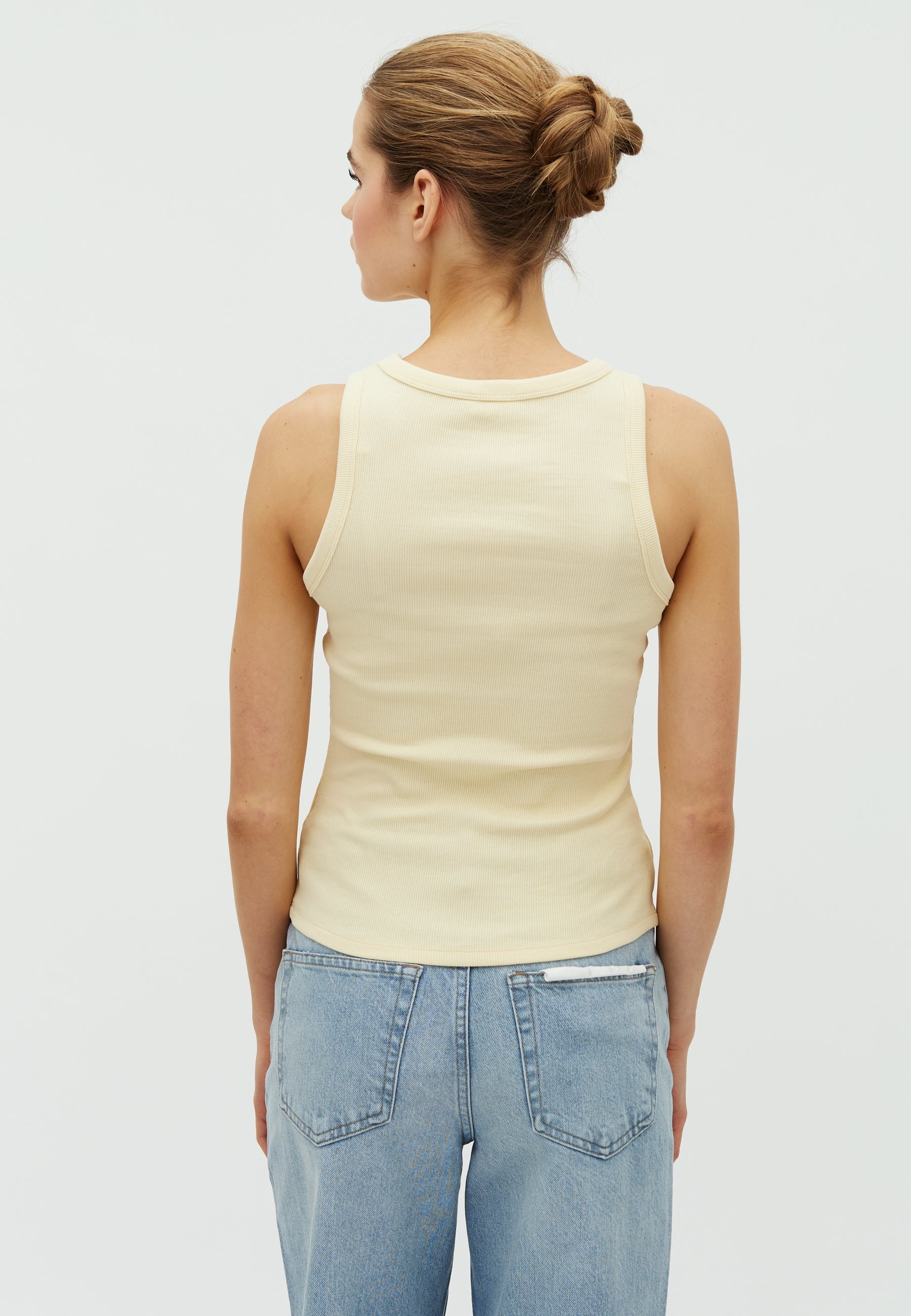 Jaxson-M_Summer Yellow_Model_5