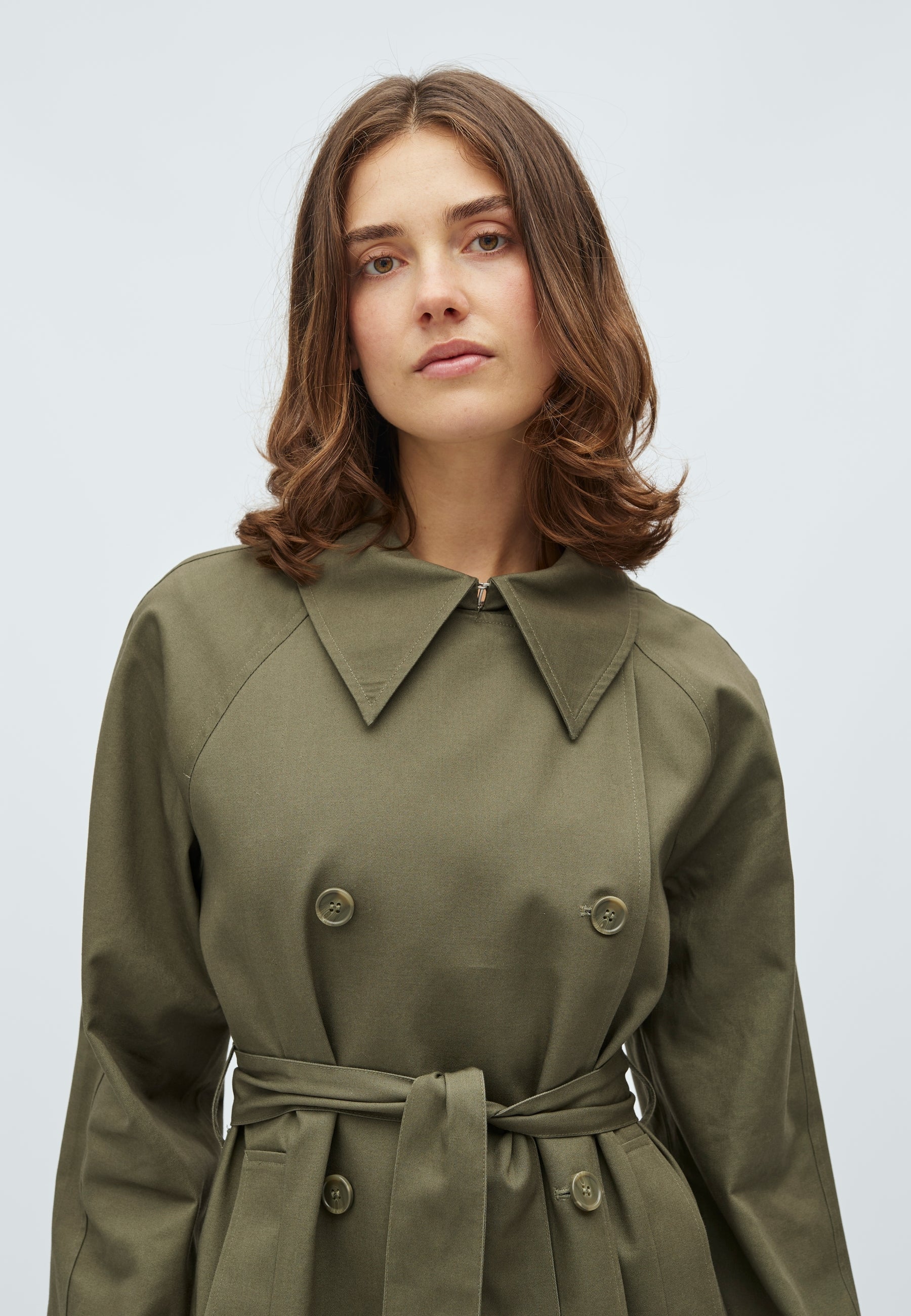 Odonna B-M_Dusty Olive_Model_2