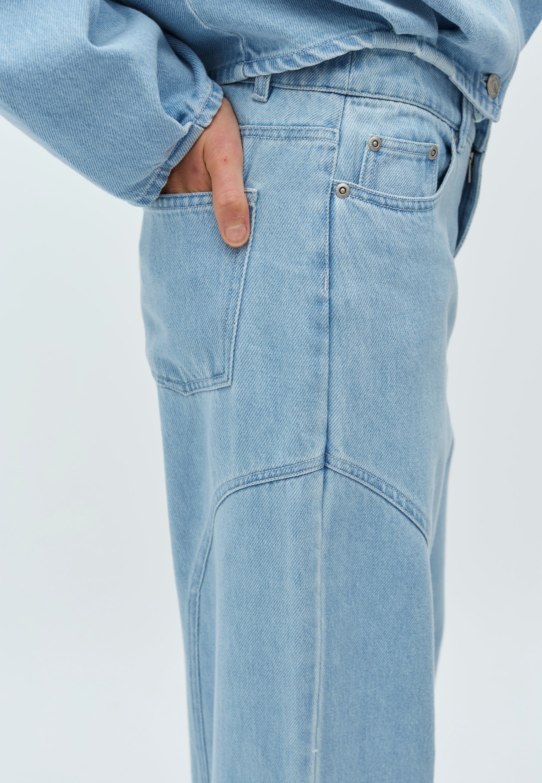 Lixia-M_Light Soft Wash_Model_2