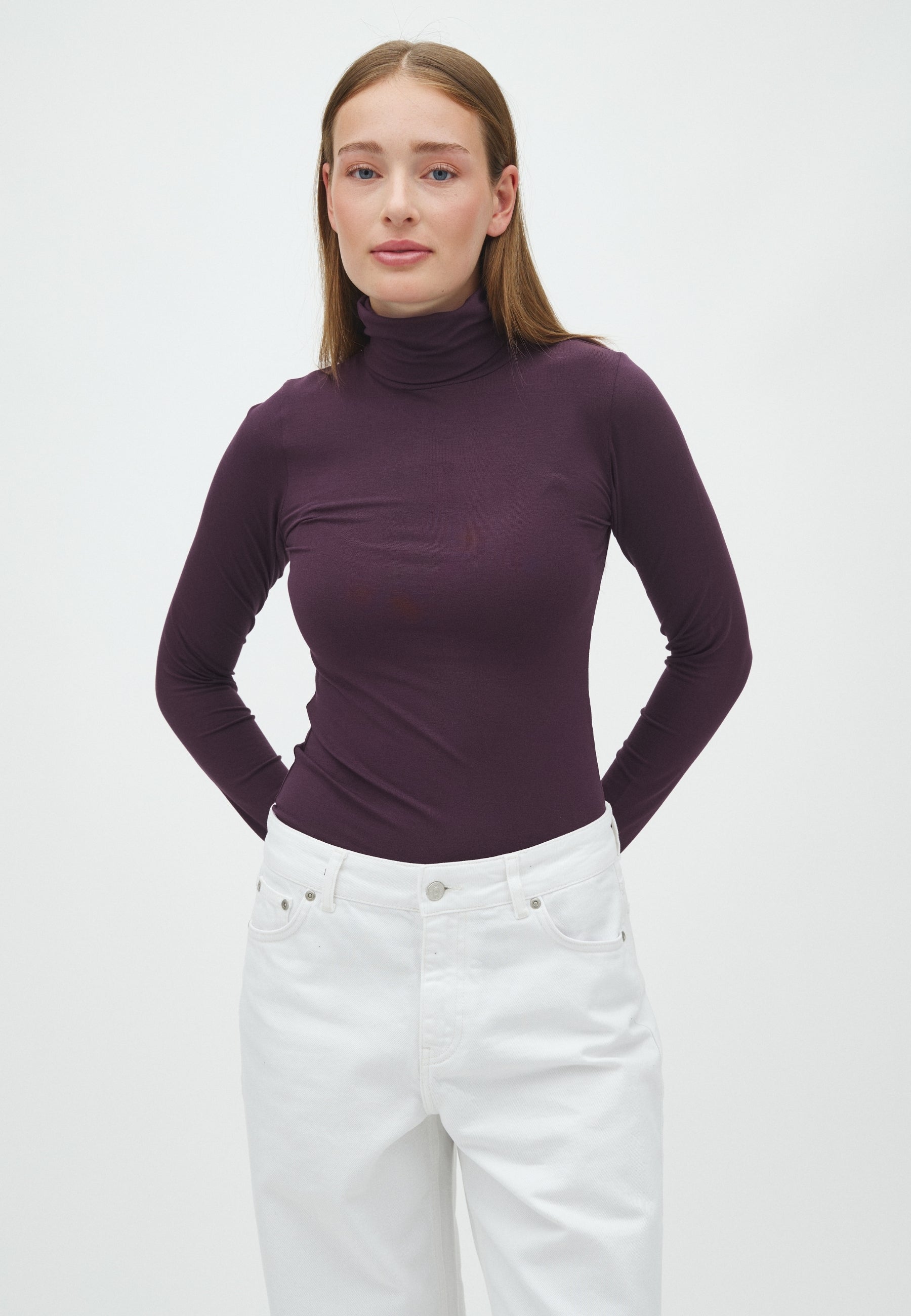 Ina_Deep Purple_Model_0