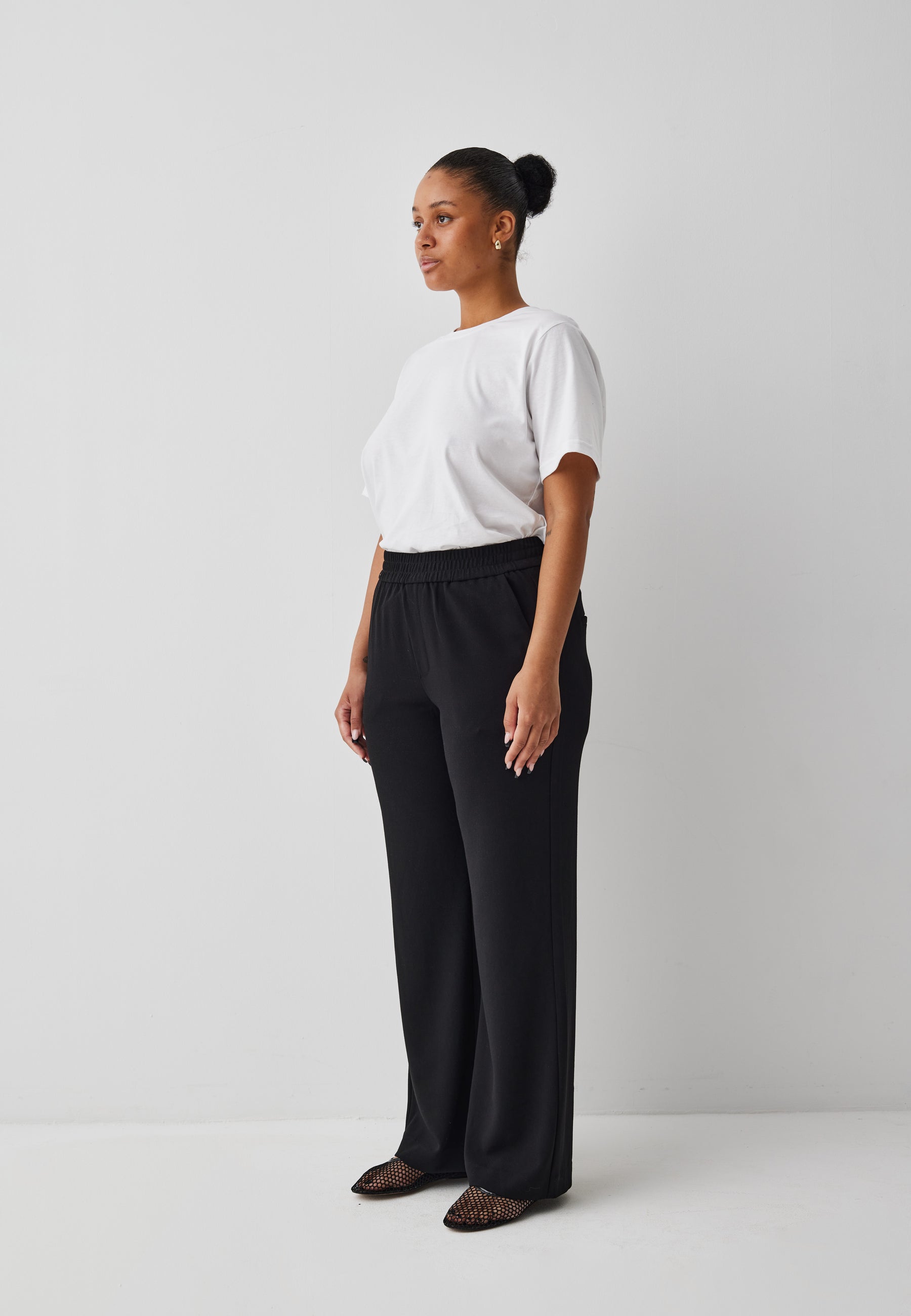 Phillipa_Black_Model_