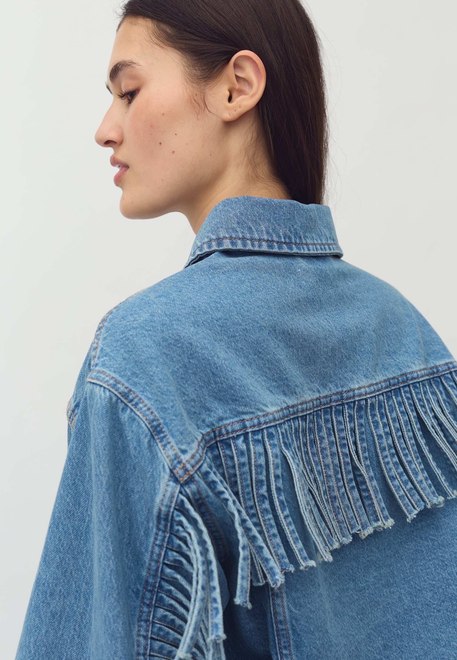 Catherina-M_Light Blue Wash_Model_4