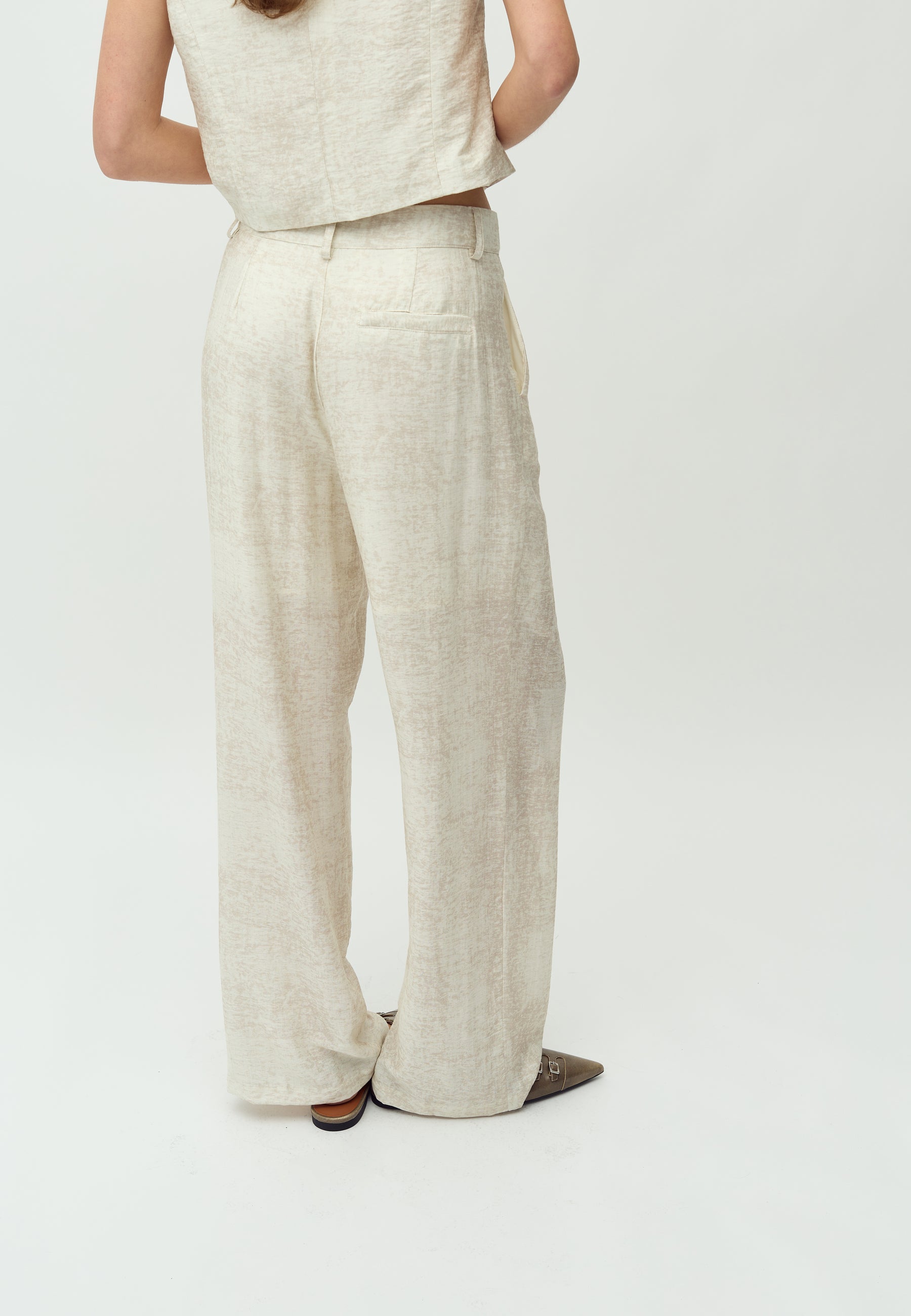 Cristiana Long-M_Oyster Valana Print_Model_2