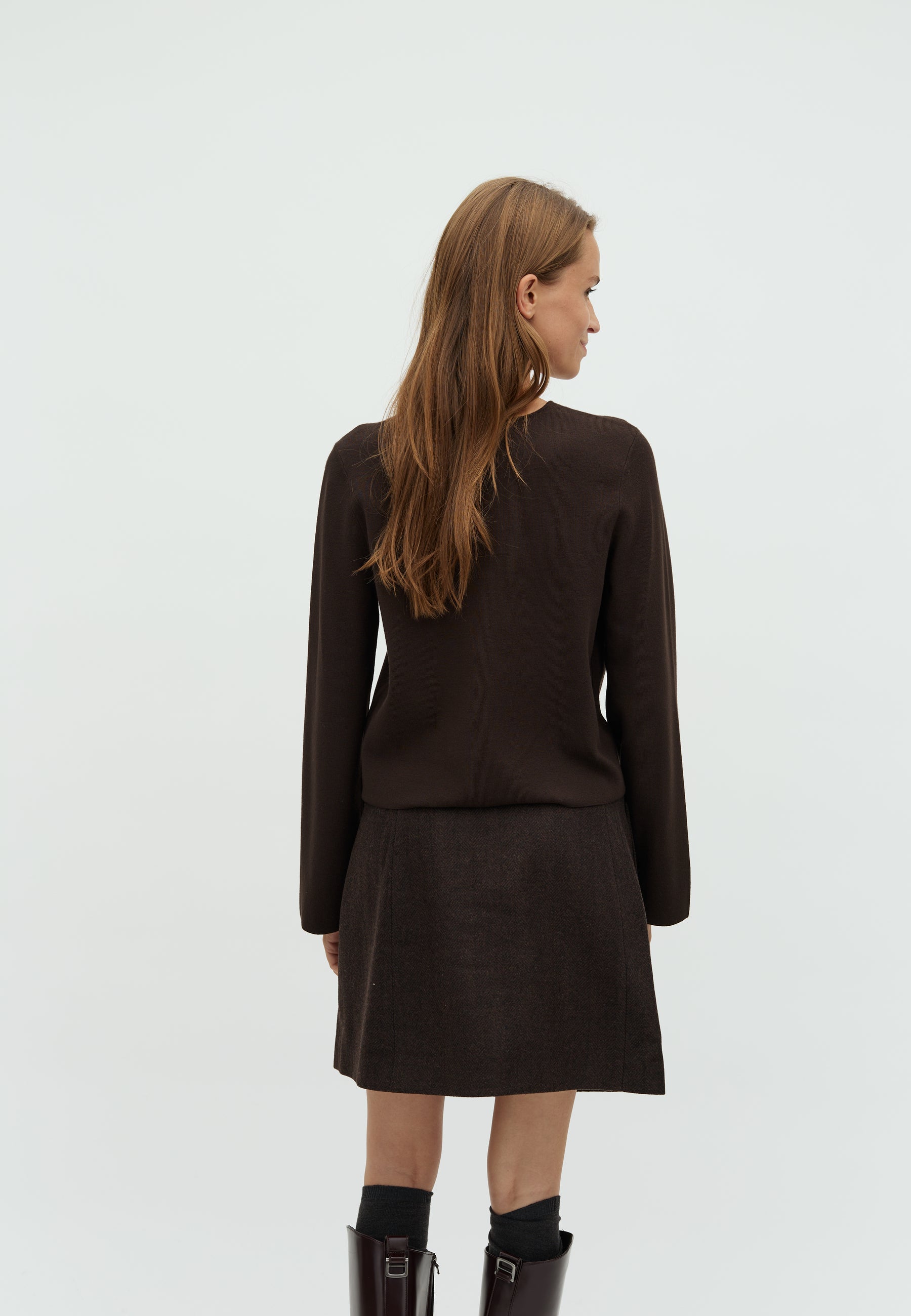 Keya-M_Brown Black Twill_Model_3