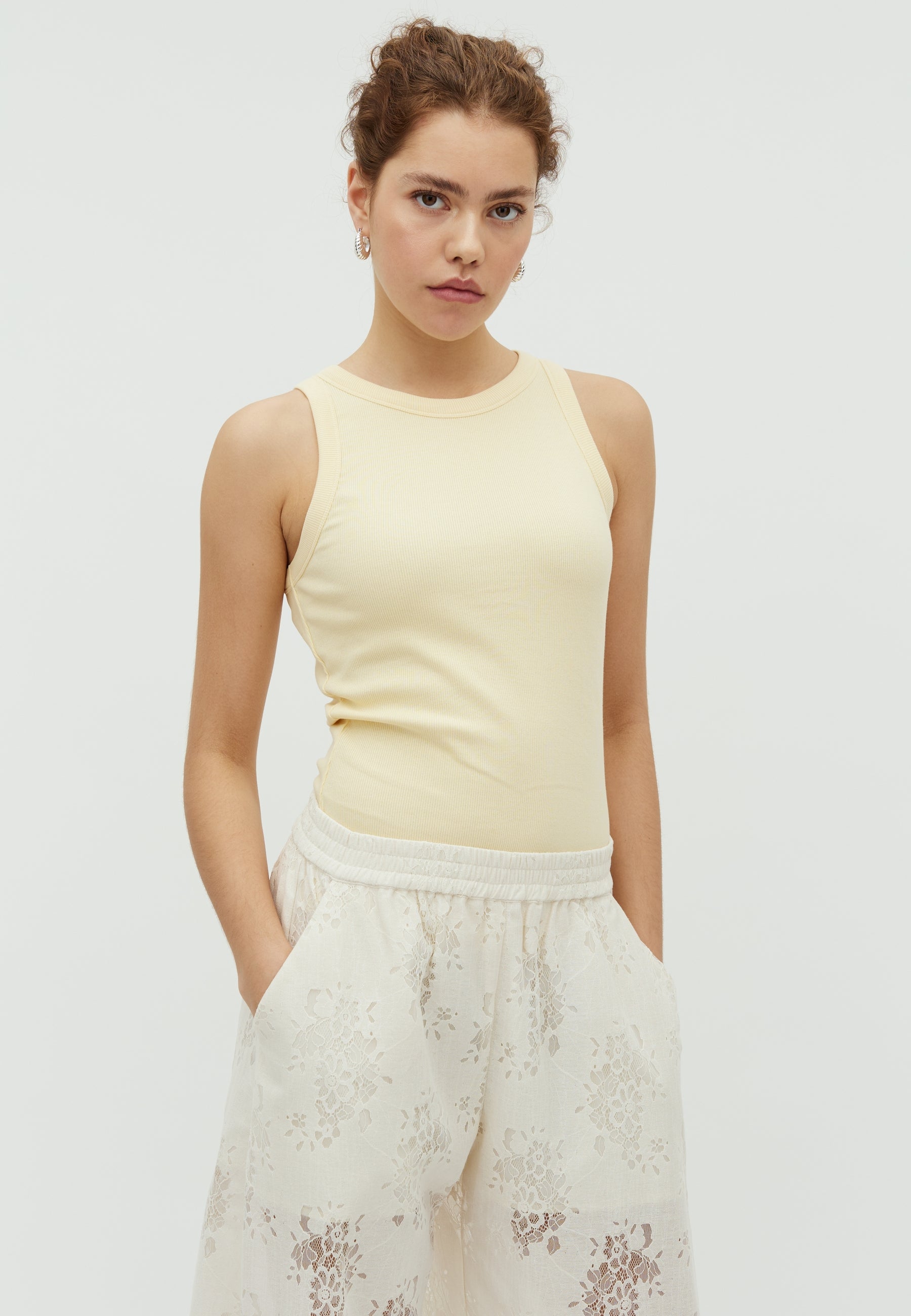 Jaxson-M_Summer Yellow_Model_0