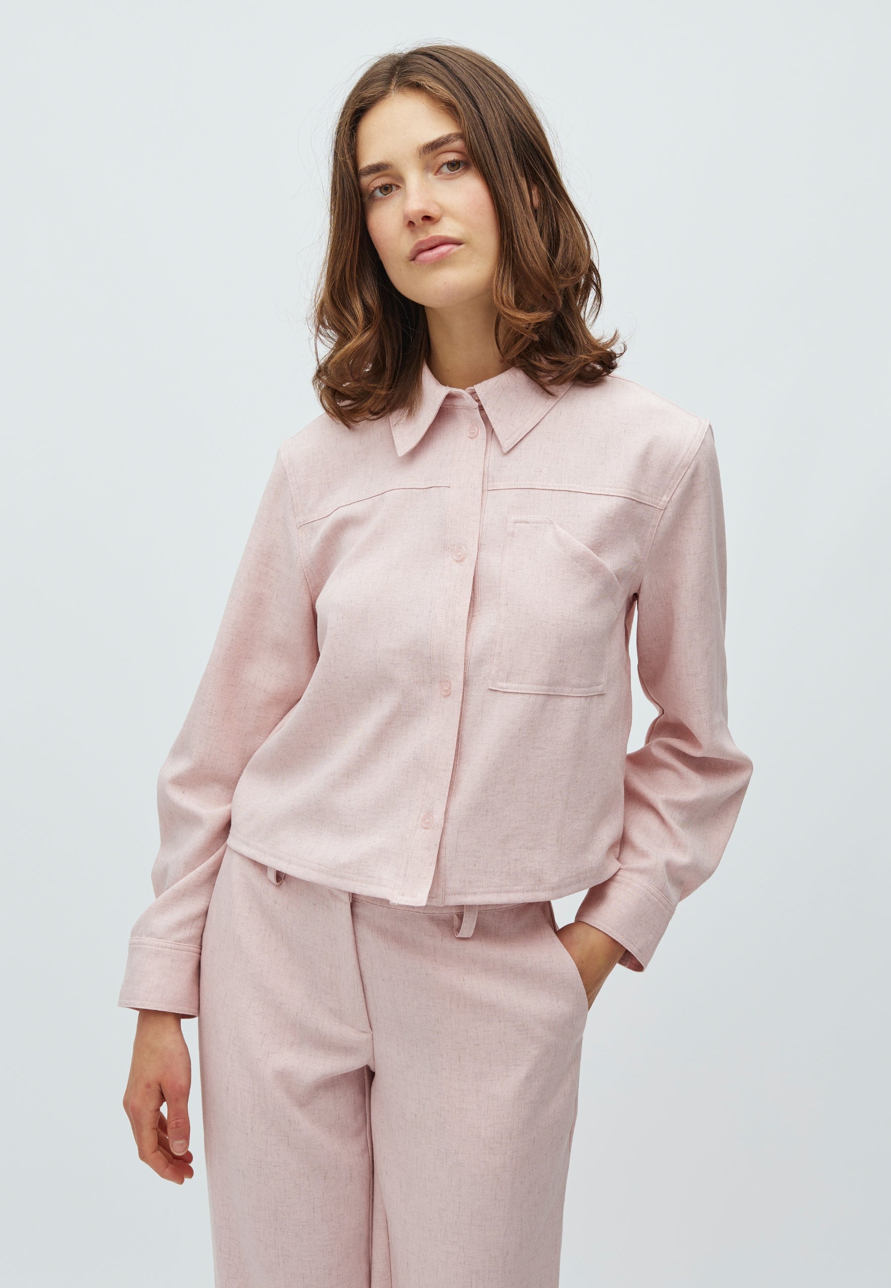 Hoppa-M_Light Pink_Model_0