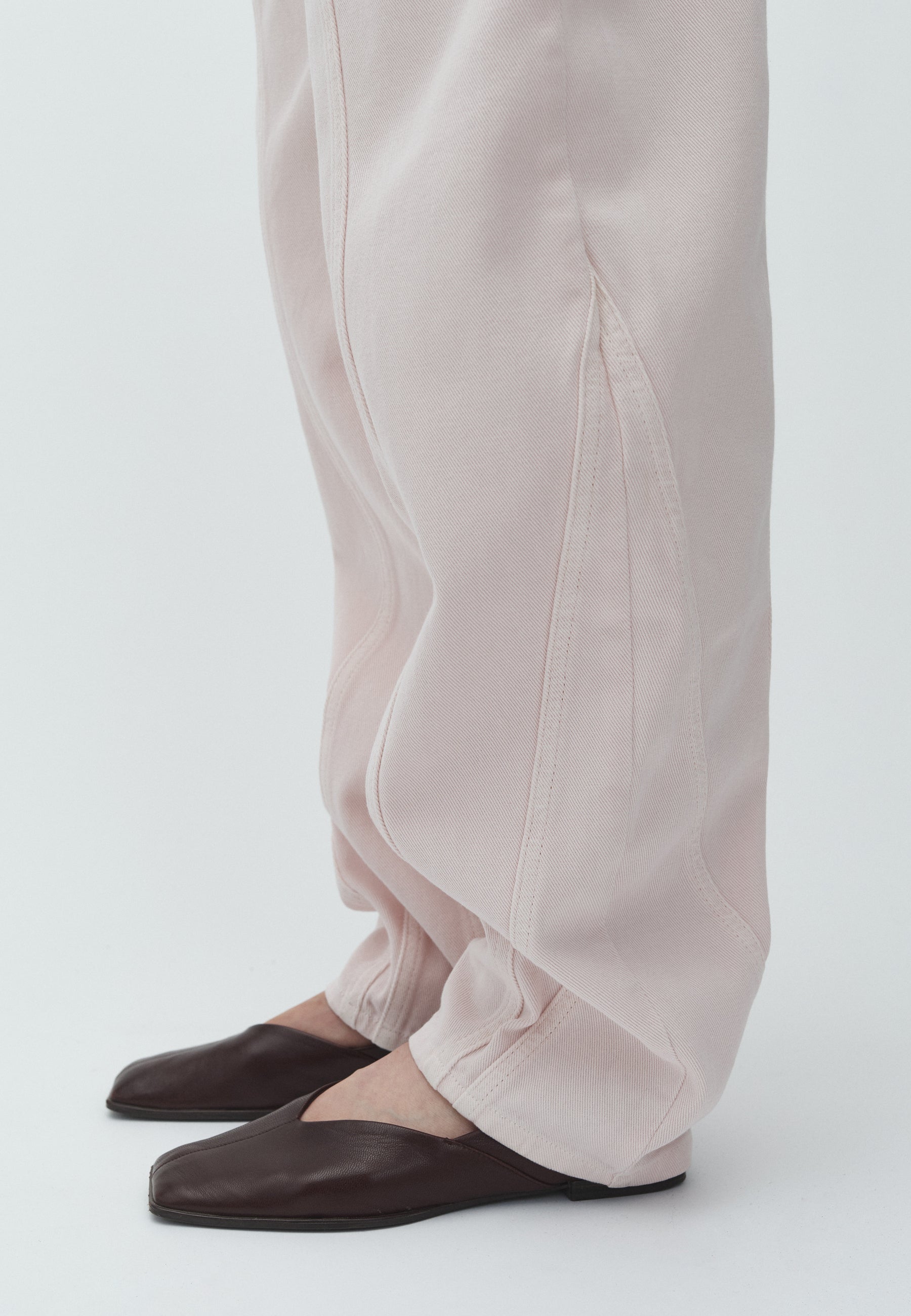Almira-M_Super Pale Pink_Model_4